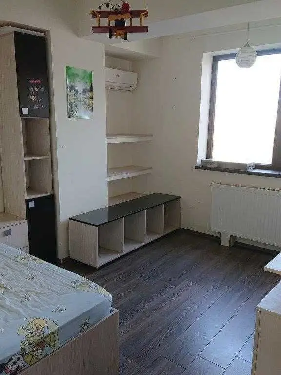Apartament 5 camere 13 Septembrie