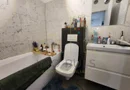 Casa mobilata si utilata. 2 locuri de parcare. Dresing mare. Zona linistita.