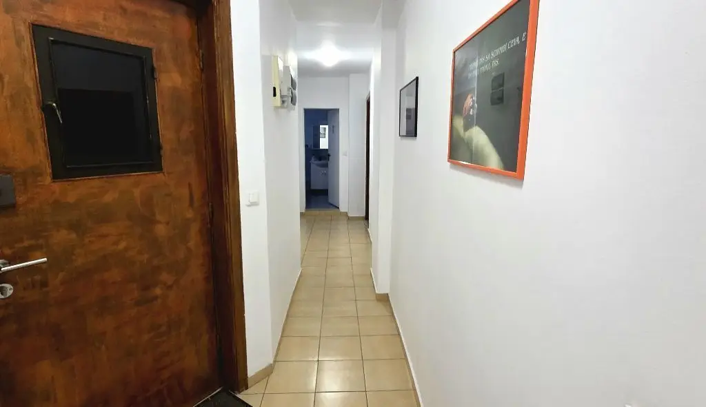 Dacia apartament 4 camere nemobilate de inchiriat