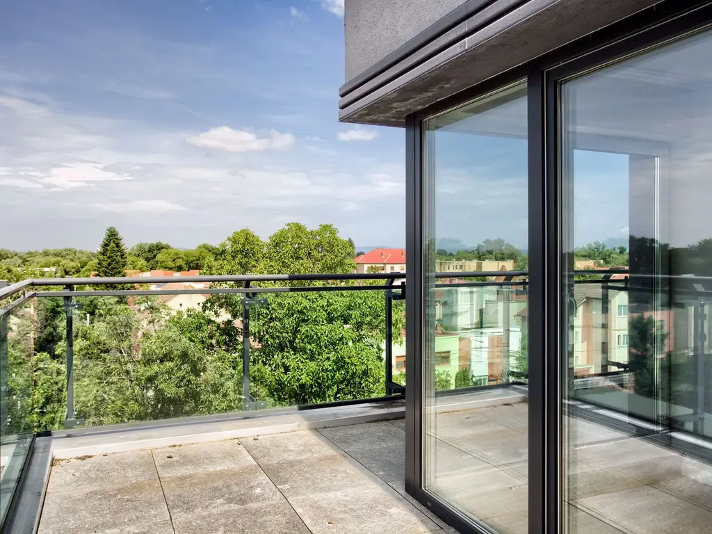 Penthouse bloc nou lângă Malul Muresului în Arad