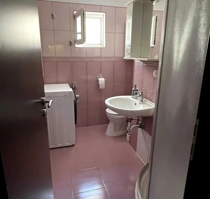 Apartament 3 camere de închiriat | 70 mp | Etaj 1 | 2 balcoane