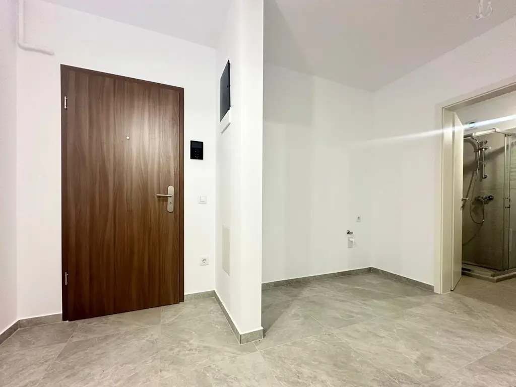 Inchiriere apartament nemobilat Casa Nobel Lângă Coresi
