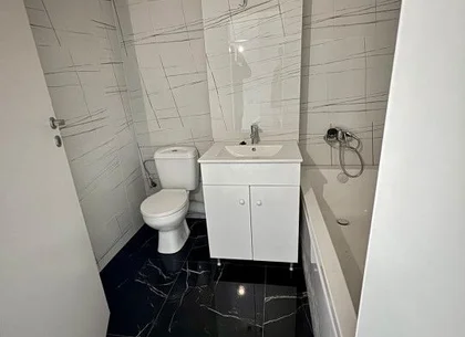 Gars decomandata zona Militari Residence mutare imediata!!