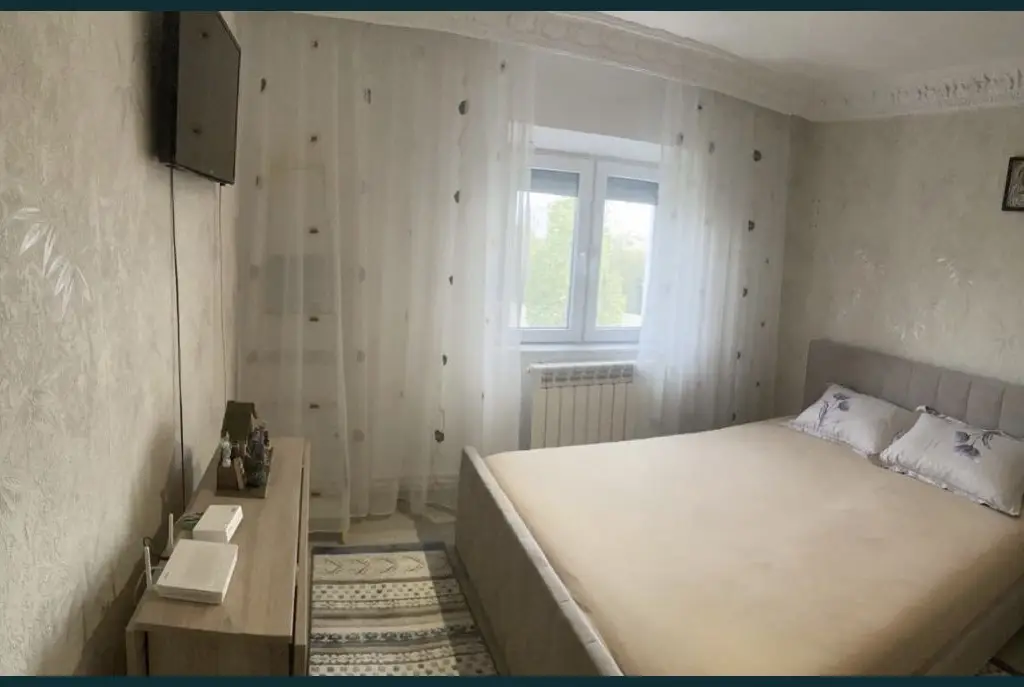 Vand apartament 2 camere zona Anda