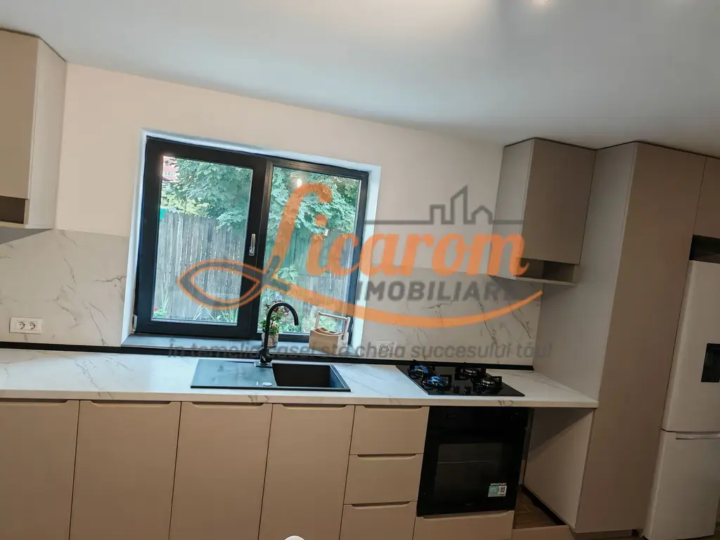 Apartament tip Casa 4 camere strada Carpatilor,totul nou.