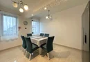 Vând apartament 3 camere 3 minute de Coresi complex ISARAN