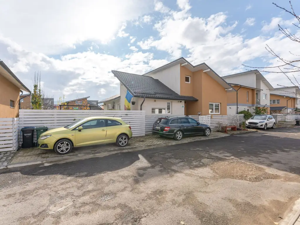 Casa mobilata utilata modern cartier Izvor Tarlungeni Brasov