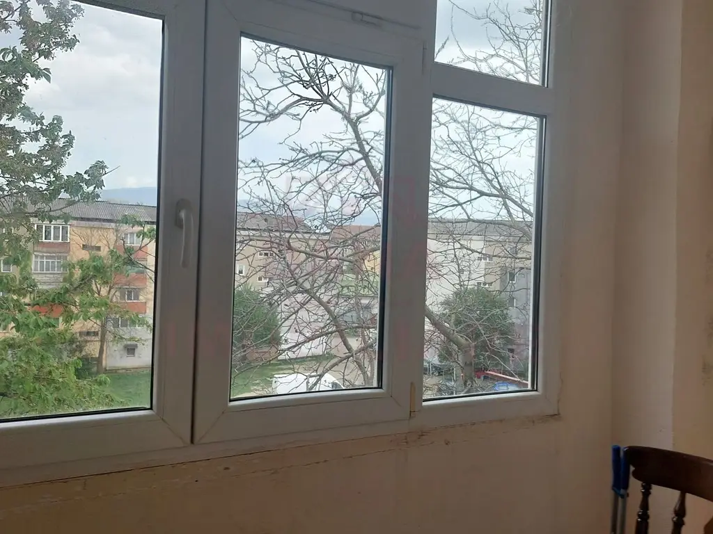 APARTAMENT 2 CAMERE/52 MP UTILI/ CARANSEBEȘ/ZONA PIPIRIG