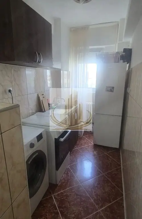 Ap Decomandat cu 1 Cameră | 38 mp | Etaj Intermediar | Soarelui