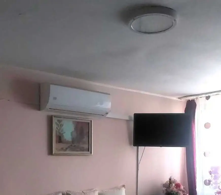 BRASADAS vinde ap 2 cam etaj 4/4 in Carpați 1.
