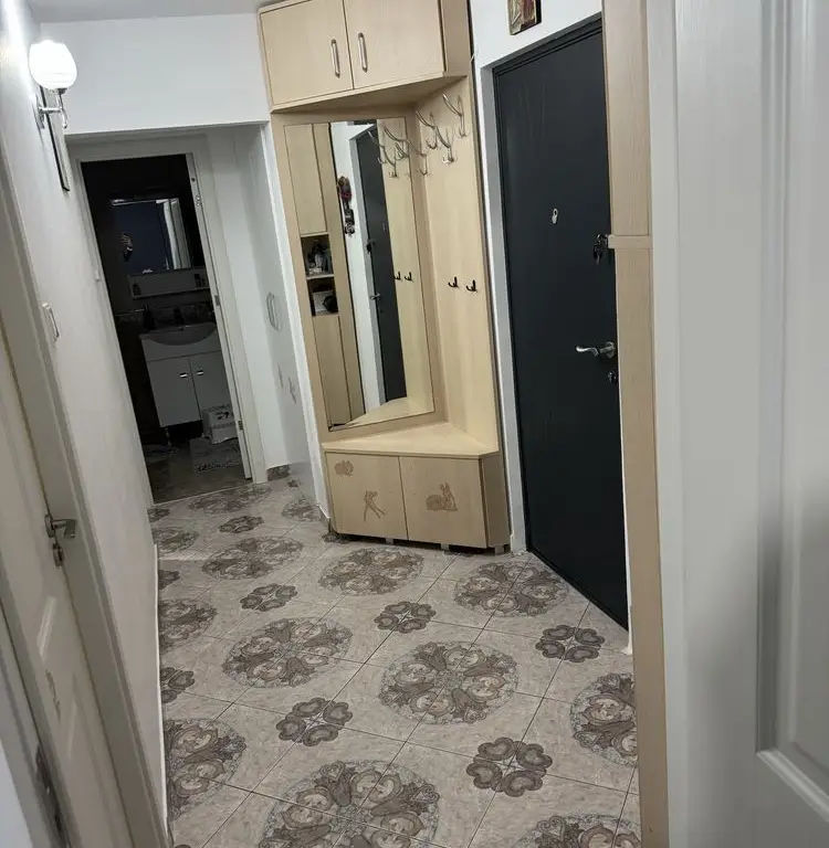BRASADAS vinde ap 2 cam etaj 3/4 Micro 17.