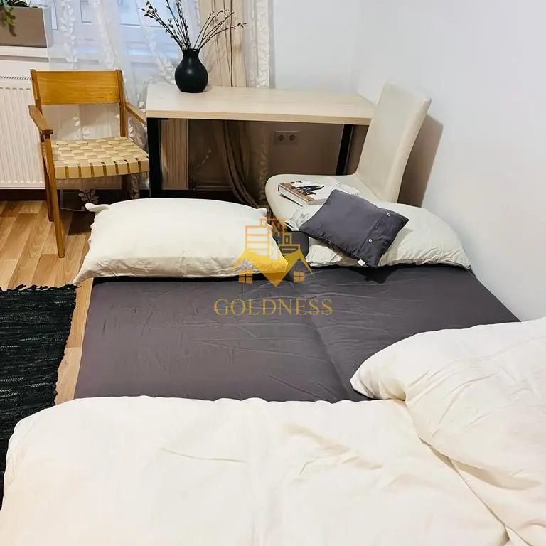 2 camere, decomandate, Ultracentral, I.C Bratianu Zona Blvd. Eroilor
