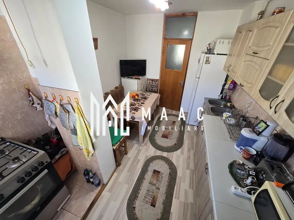 Apartament 4 camere 2 bai zona Strand Parc