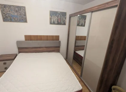 De inchiriat apartament cu 3 camere, Mazepa 1 la BR-uri, etaj 1, 550 euro