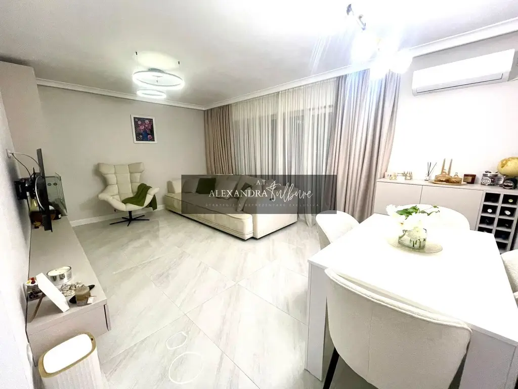 Apartament 2 camere decomandate, etaj intermediar, terasa, parcare