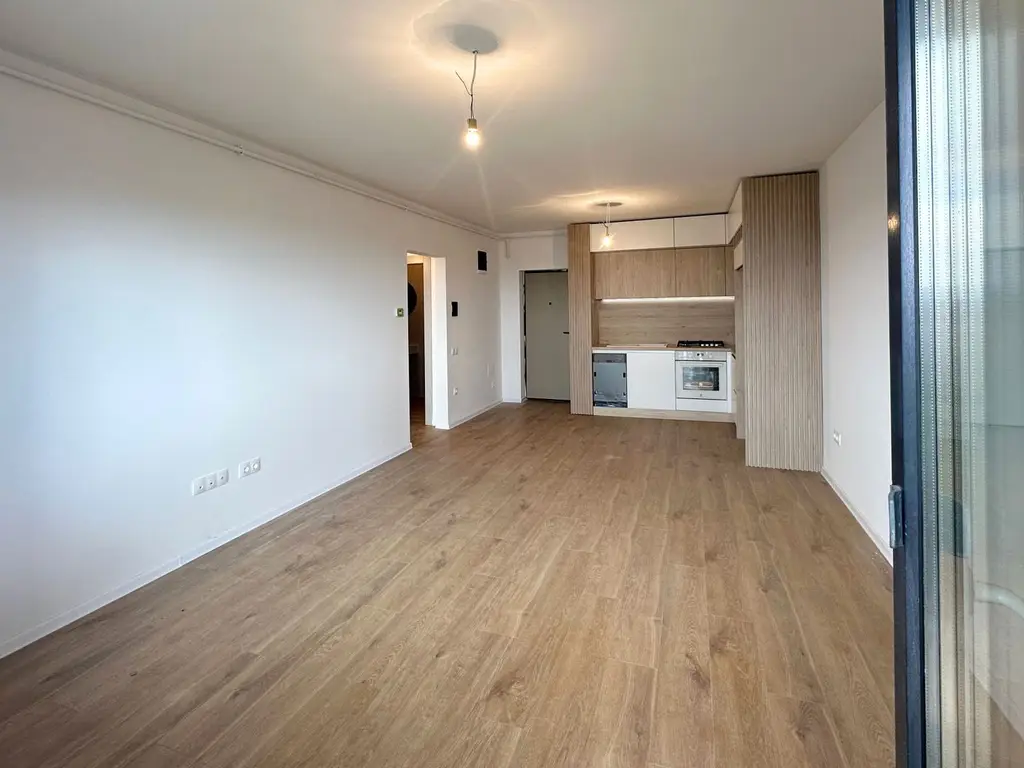 Apartament tip studio cu bucătăria mobilată zona Coresi Brasov