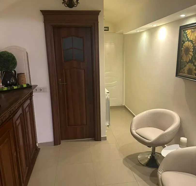 Spațiu comercial, ultracentral 125 mp – Oradea, Piața Unirii. 309 00 E