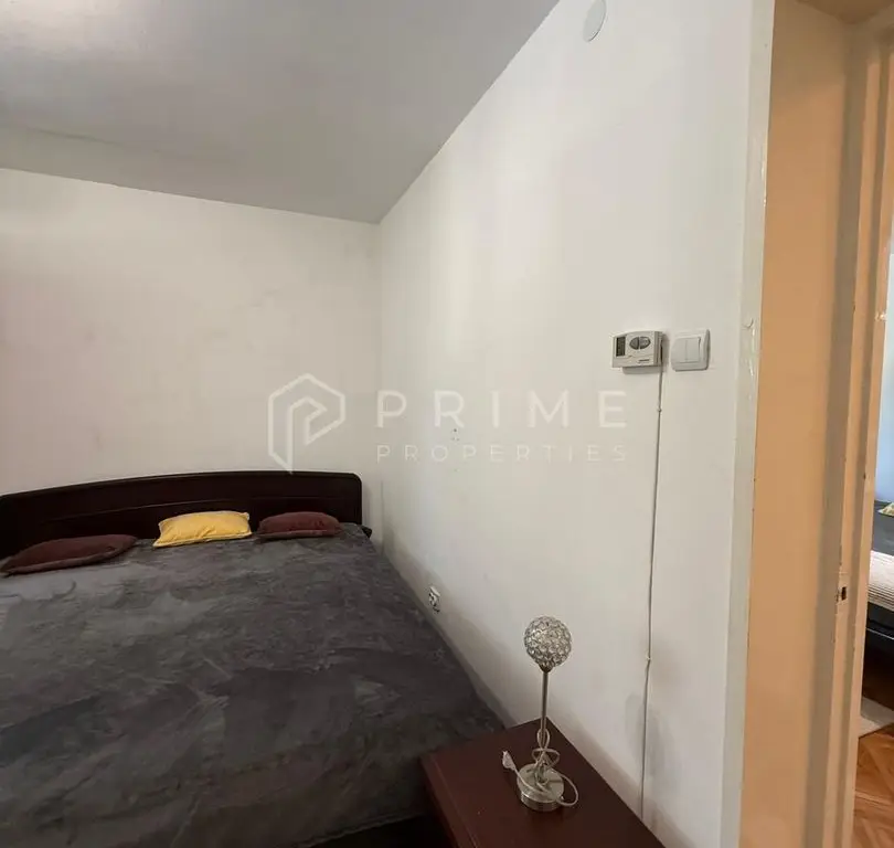 Apartament cu 3 camere decomandate- Ideal pentru studenti - Zona Tudor