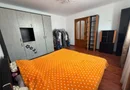 Închiriez casă individuală spațioasă 5 camere ( 200mp ) compusă din 2 apartamente cu intrare separată