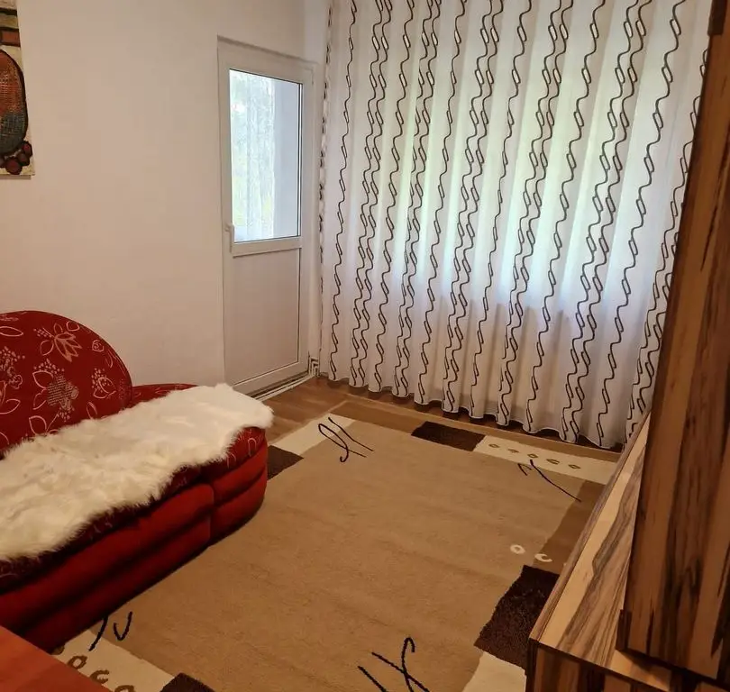 BRASADAS vinde apartament 4 camere Mănăștur