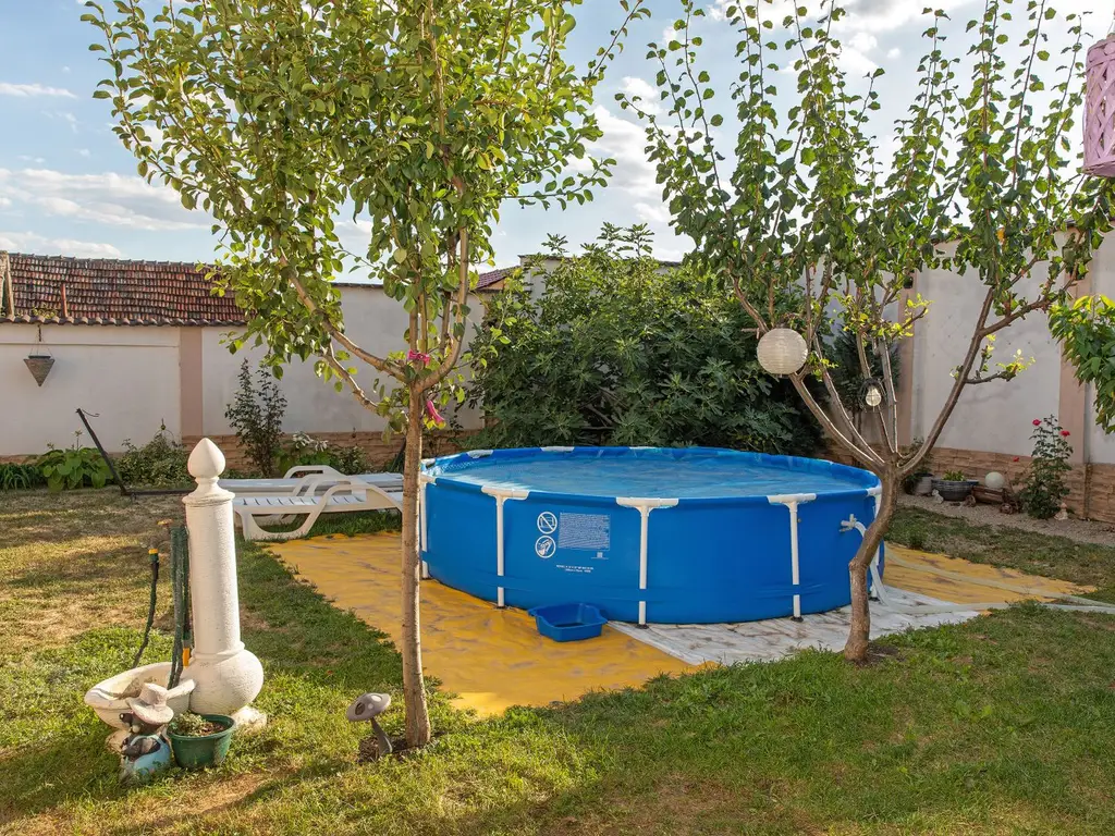 Vilă P+M, Clujului, 190 mp, teren 520 mp, singur în curte. 225 000 E