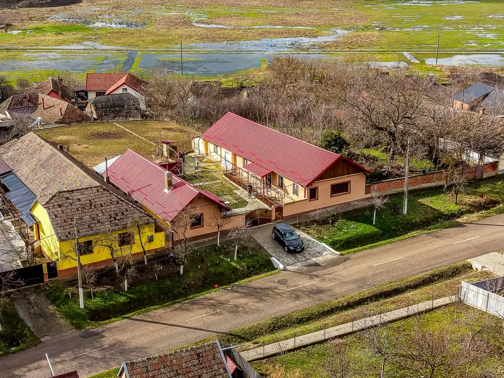 Casă în Vinga – restaurată Integral 2025 | 3 camere | utilități