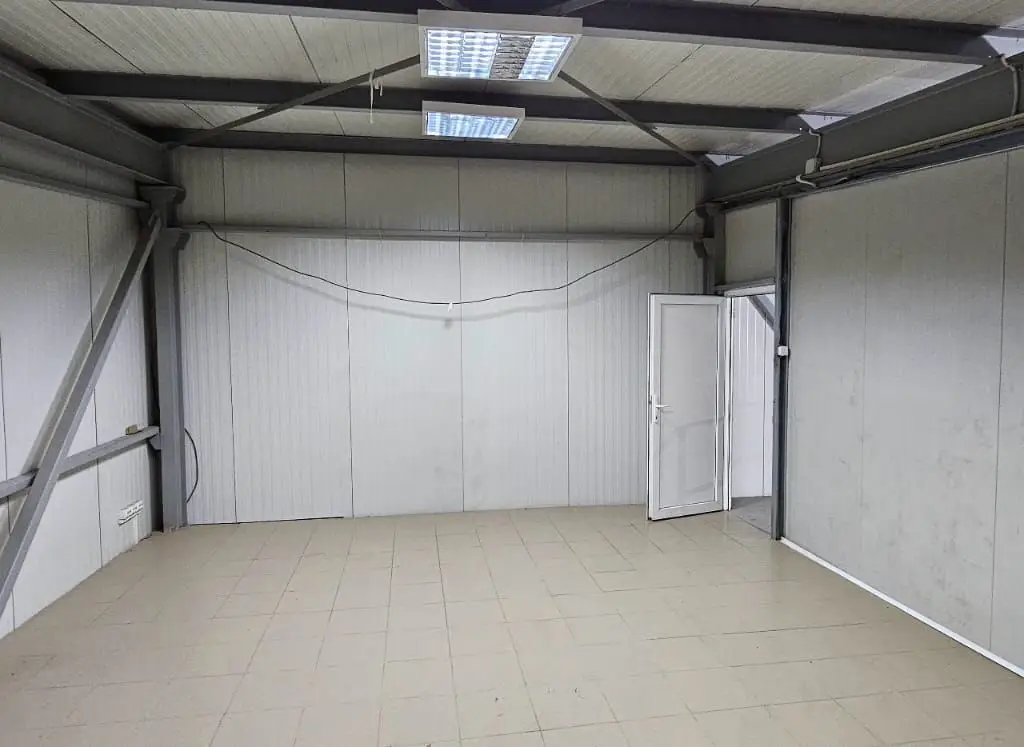 Inchiriere - Hala 200 mp - Strada Unirii, Galati, langa Shopping City