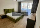 Apartament de vanzare 3 camere decomanda, balcon, parcare