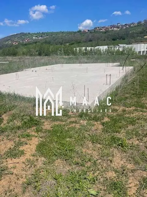 Teren intravilan cu fundatie I 700mp I Șura Mare
