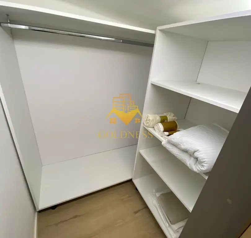 Apartament 40 mp la 2 minute de Piata Muzeului! Bloc istoric cu lift!