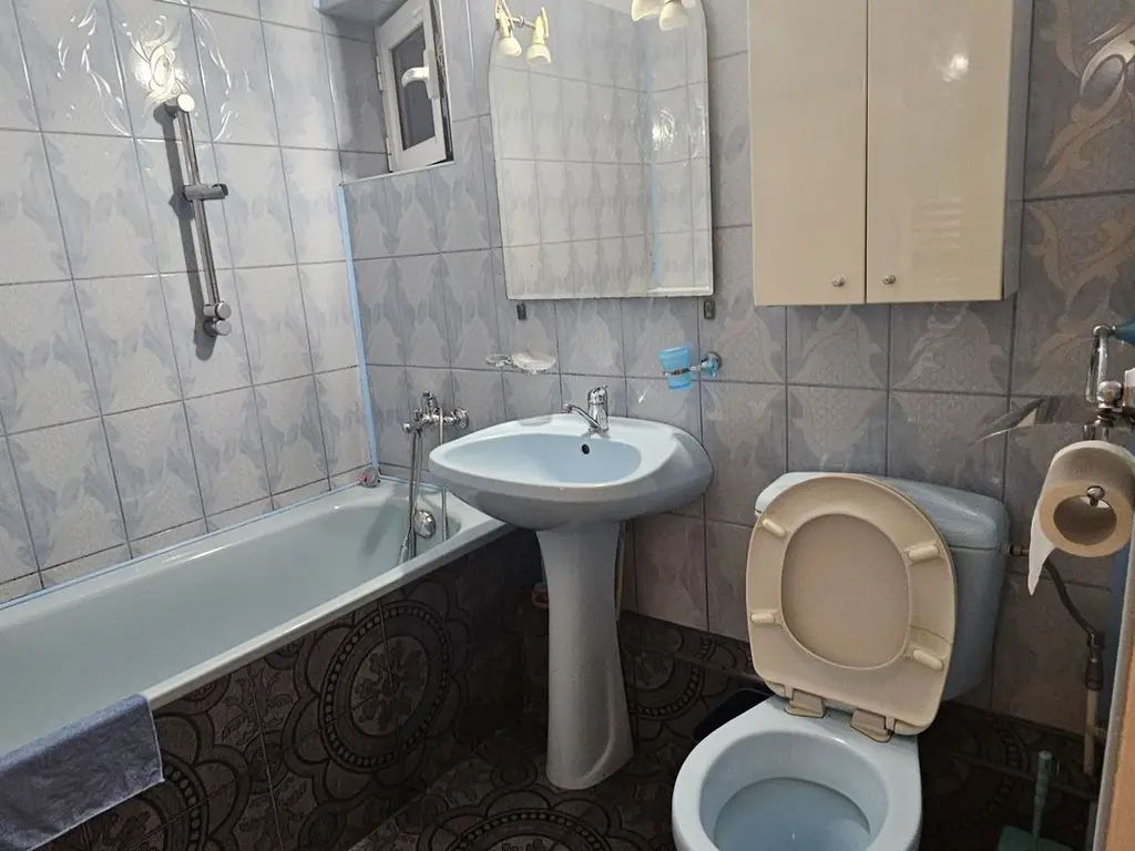 Crangasi apartament 3 camere de inchiriat mobilat si utilat