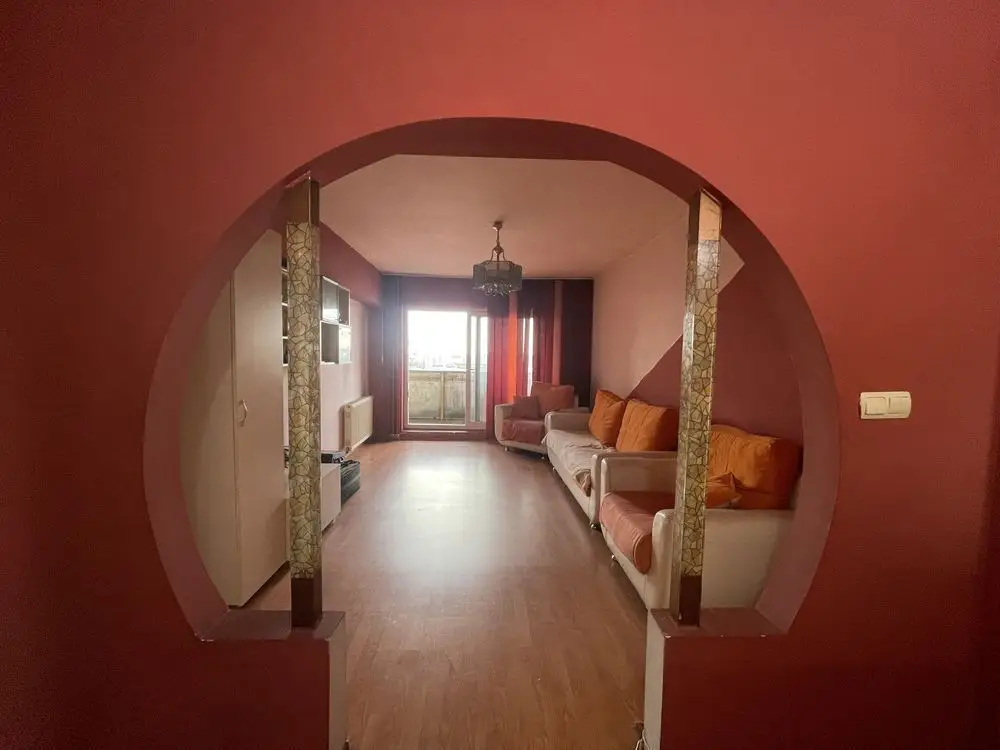 Apartament 4 camere de vazare- Calea Vitan