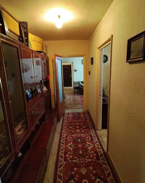 Apartament 4 camere Berceni Emil Racovita de vanzare