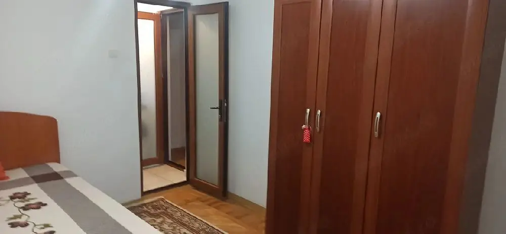De inchiriat apartament 2 camere, Micro 19, Parma, 1500 lei