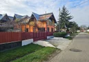 Casă de vânzare în Golești – locație excelentă lângă muzeu