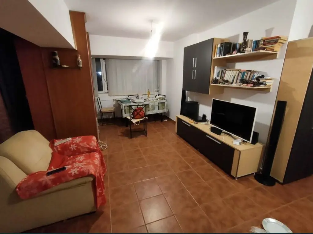 3 camere, zona Dacia, 93 mp, decomandat
