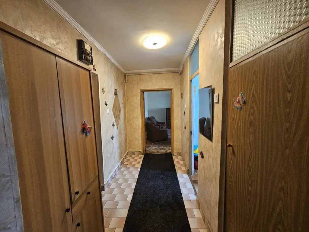 Apartament 2 camere, decomandat, Fratii Golesti