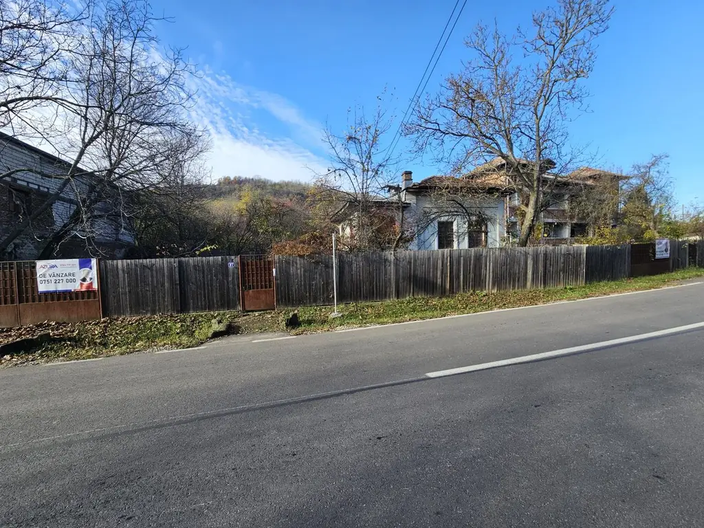 Proprietate deosebită în orașul Ștefănești, intrare pe strada Izvorani