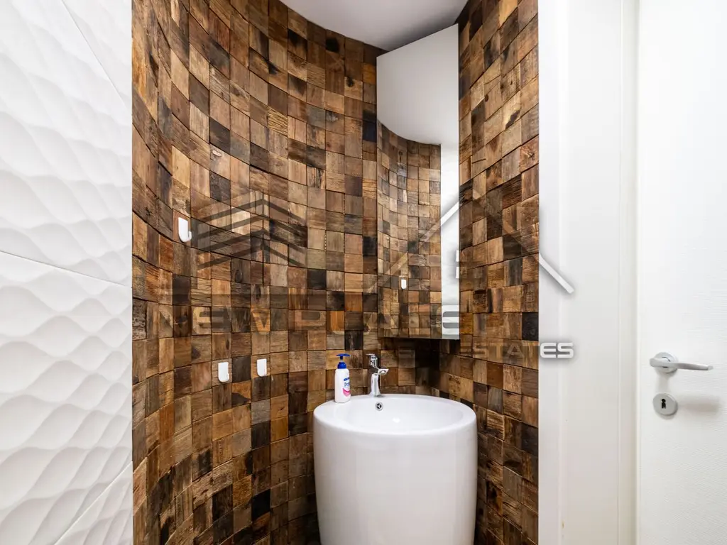 Vila cu gradina proprie | 2 Parcari incluse | Exclusivitate | LUX