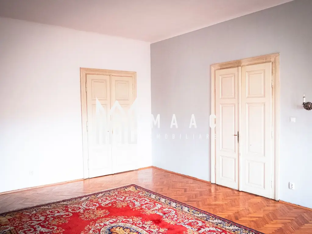 Apartament la Vila | 3 Camere | 150MPU | Parcare privata