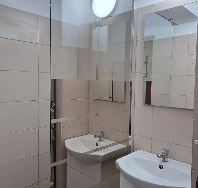 De inchiriat  apartament 2 camere Ultracentral, et. 1, 1800 lei