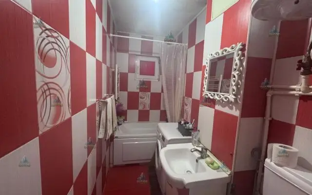 Apartament 2 camere de vânzare – Tineretului, zona Școala nr. 5