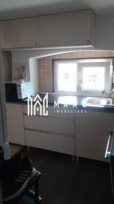 Apartament 3 camere | Etaj 1 | Mobilat | Curte | Cisnadie