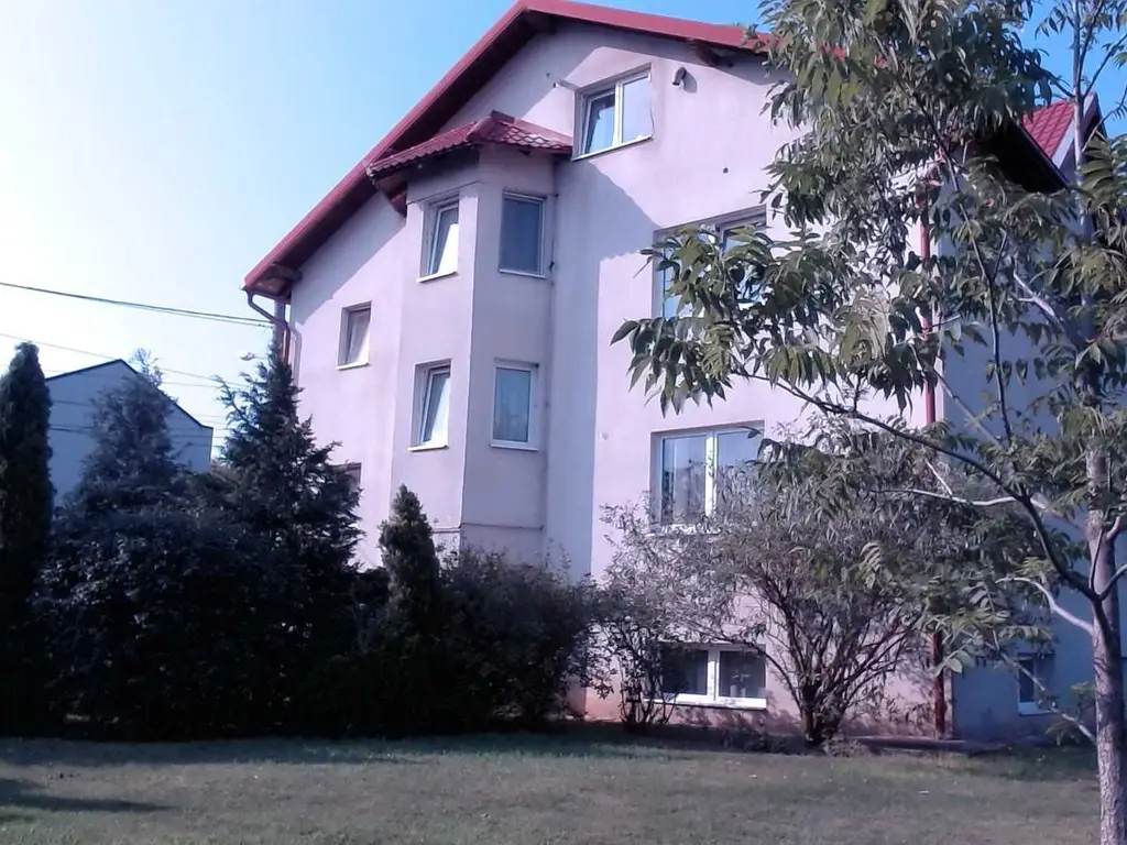 Clădire Dem+P+1+M, Dantelei - Apartamente, Clinică sau Birouri, 450 mp