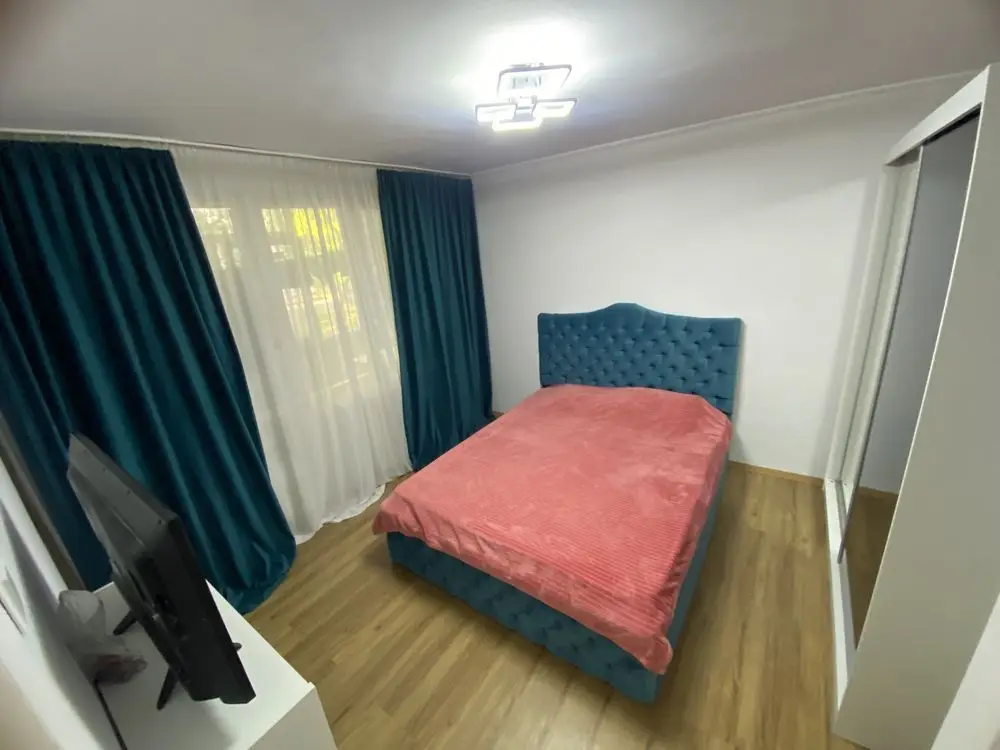 Vând apartament