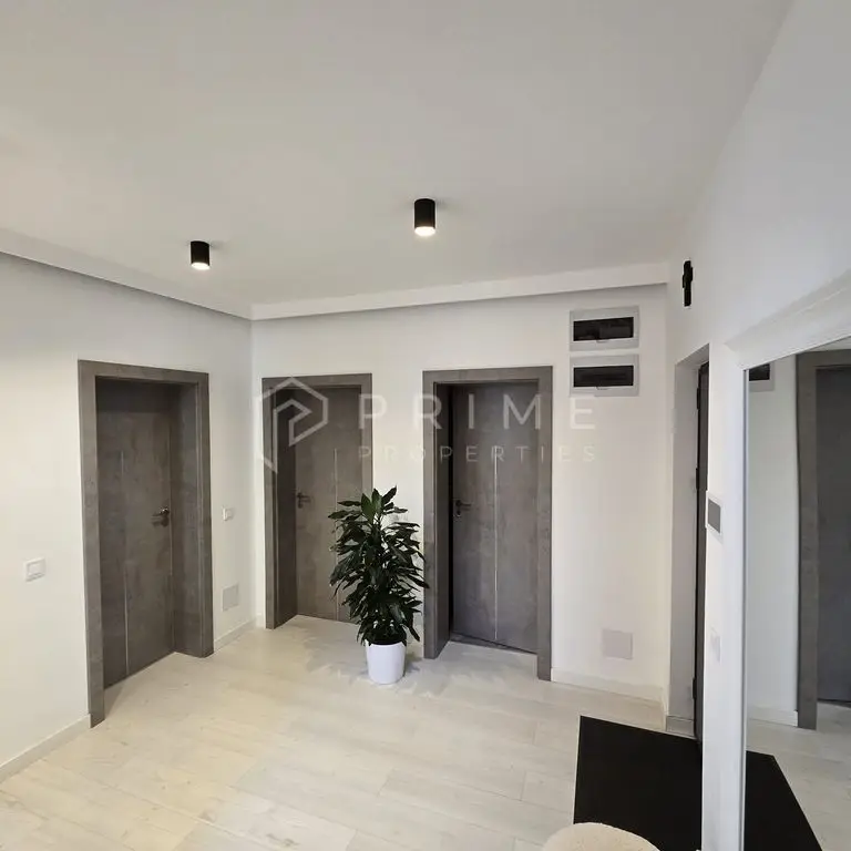 Penthouse 120 mp utili, 4 camere, cu terase generoase 60 mp, Unirii