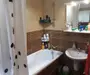 inchiriez apartament 3 camere ,loc parcare