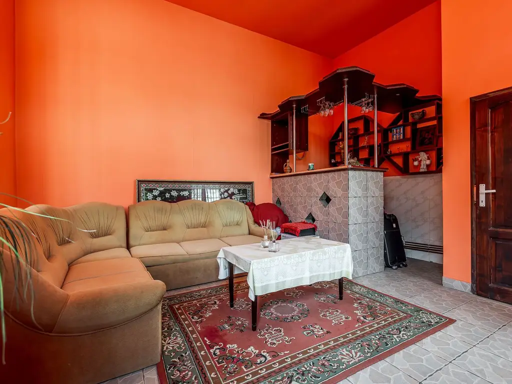 Apartament cu 3 Camere la Casă pe Strada I.L. Caragiale, Arad