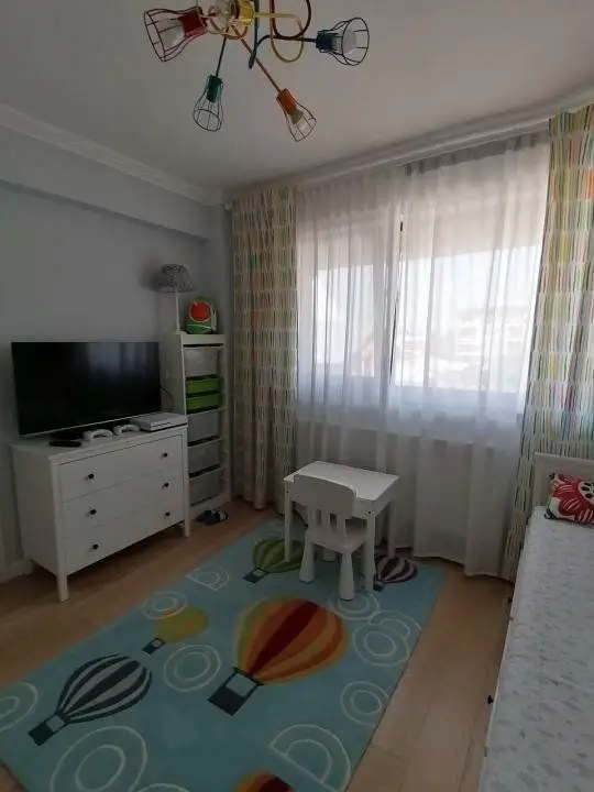 Apartament 3 camere Parc Bazilescu