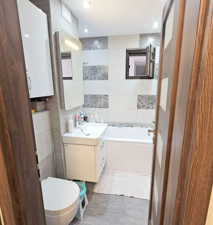 Apartament 2 camere decomandat de vânzare – Mazepa – 57 mp
